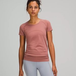 BNWT Swiftly Tech Short Sleeve Shirt 2.0